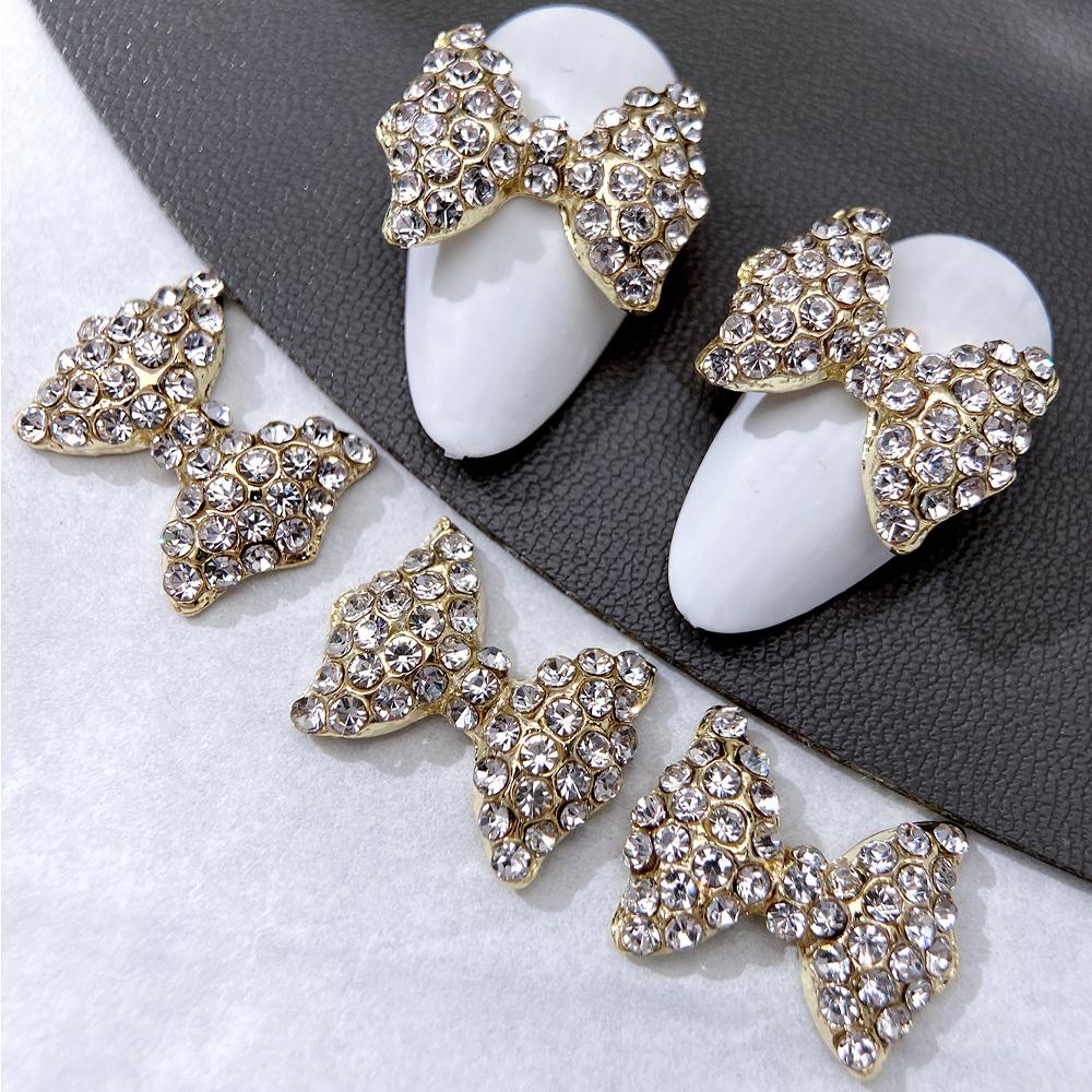 5 Stück lila Diamant-Nagelkunst-Zubehör mit großer Schleife für Nagelkunst-Kreationen