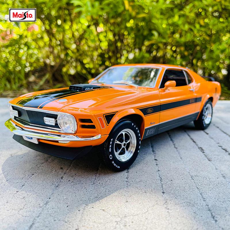 

Майсто 1:18 НОВЫХ 1970 Ford Mustang Mach 1 Car Литой сплав Ретро Модель автомобиля Классическая модель автомобиля Украшения для автомобиля Коллекция подарков