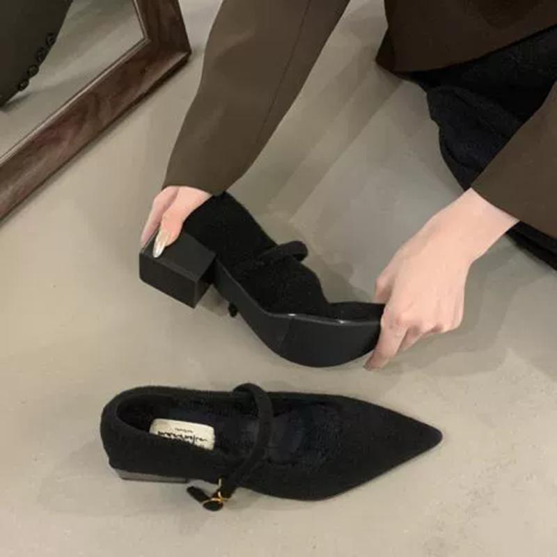 

Autumn and Winter Footwear Women s Shoes with Suede Tips Low Heels Thick Heels and Velvet 39 чёрный