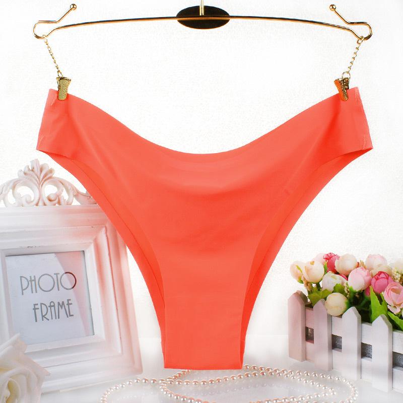 Low-Rise Seamless Ice Silk One-Piece Panties with Pure Cotton Crotch - Women's Triangle Style