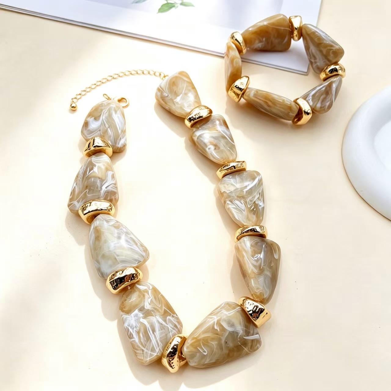 European and American irregular acrylic necklace bracelet set imitation stone pattern beaded collarbone chain niche