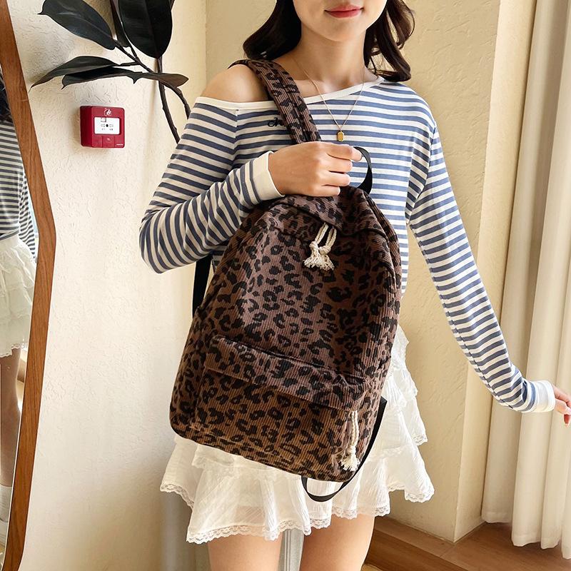 Schoolbag Cute Retro Trendy Korean Version Leopard Print Backpack Large Capacity Student Schoolbag Fashionable Versatile Light Casual Backpack