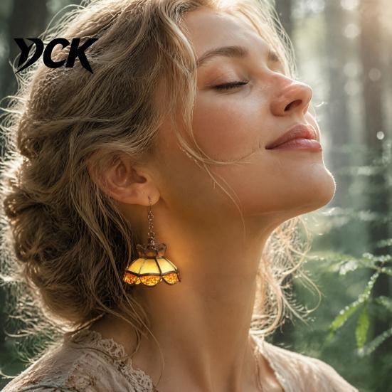 Lightweight Earrings for Sensitive Ears 1 Pair LED Light Up Women, Vintage Ceiling Minimalist Alloy Women Lamp Shaped Dangle Drop, Jewelry Gifts
