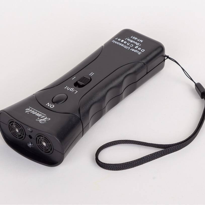 

Ультразвуковой отпугиватель собак с двумя динамиками и лазером Double Head OPP Pack