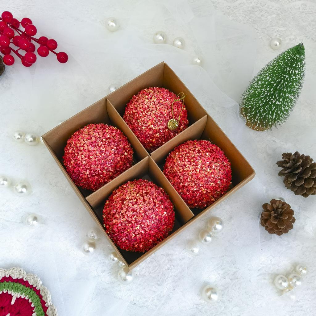 4 Pieces/Set of Diamond Sequins Glitter Christmas Balls Holiday Supplies Christmas Tree Pendants Gifts Giveaways Window Dressing