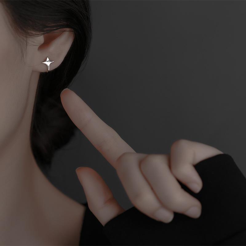 Floating Asterisk Ear Clips Female Ear Piercing Artifact Niche High-end Simple and Cold Wind Sexy Ear Bone Clips