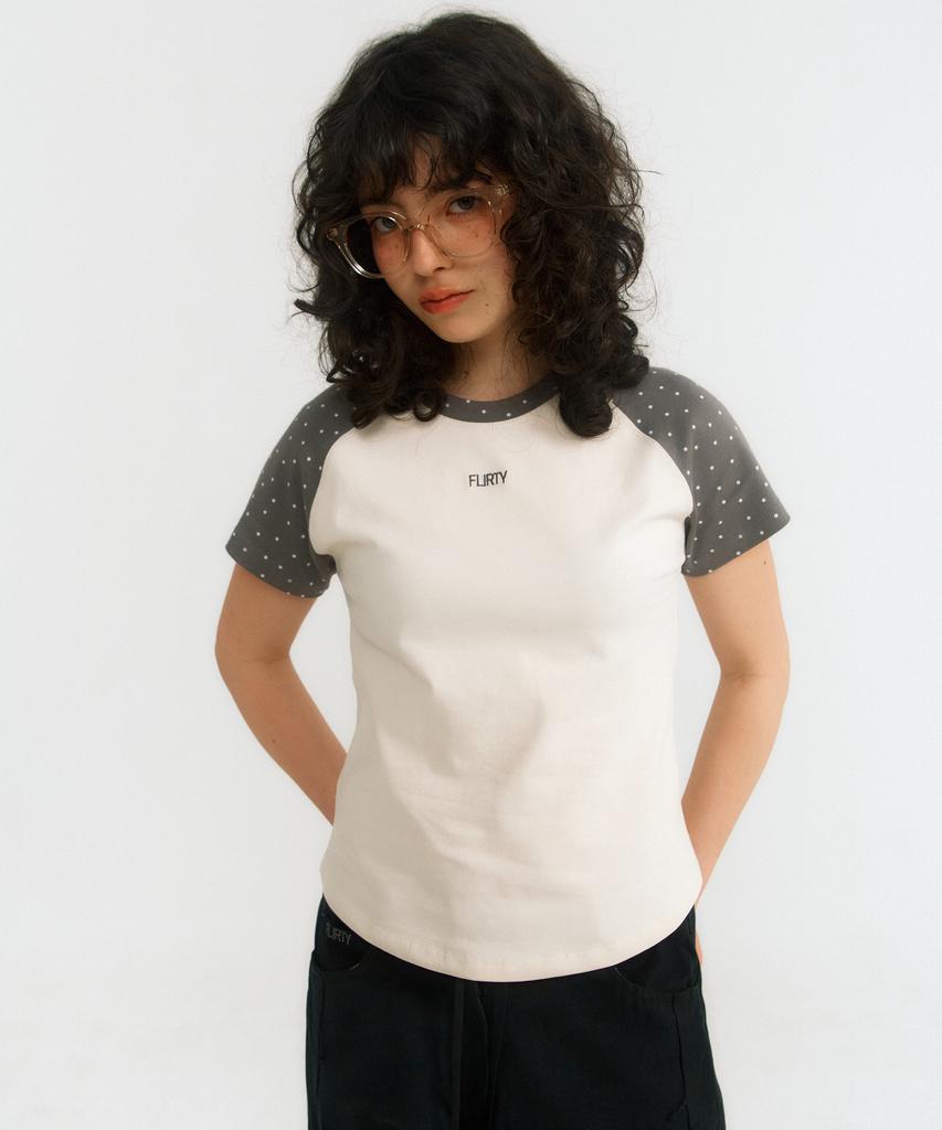 Peulleoti Star Raglan T-Shirt (Ivory)