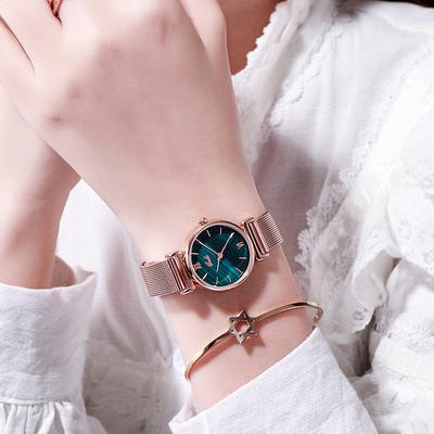 Fashionable Women's Watch Literary Retro Small Green Watch Casual Quartz Watch Temperament Mesh Chain Women's Watch