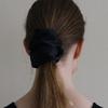 Ne Satin-Scrunchie (schwarz)