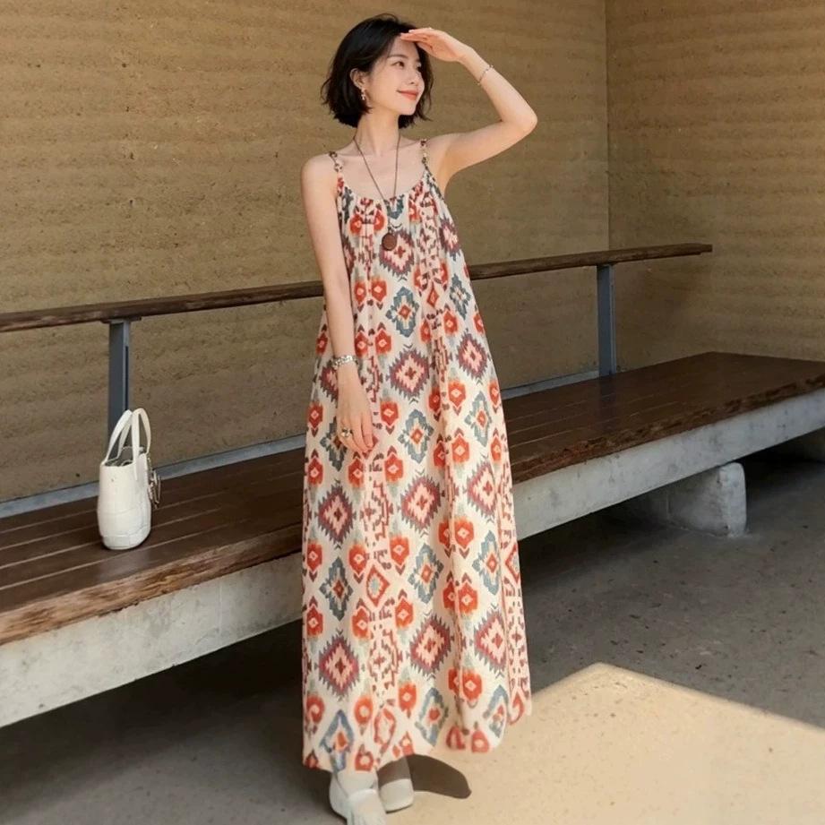 Beautiful Romantic Temperament Suspender Dress Lazy Loose Unique Niche Seaside Vacation Floral Dress Women's Spring and Summer