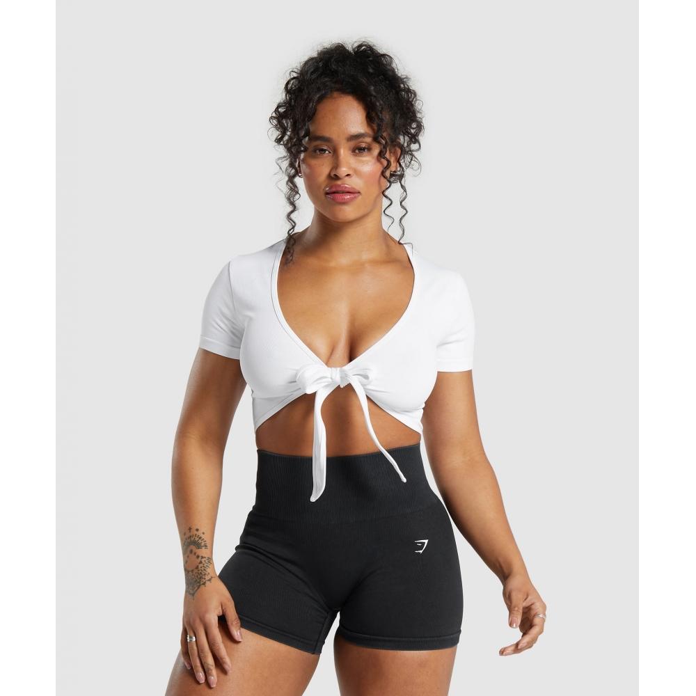 

GYMSHARK получает бесшовный приталенный укороченный топ белого цвета B9A1V WB57 L