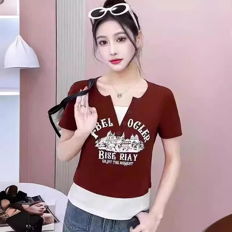 

Fashion fake two-piece V-neck short-sleeved T-shirt for women s 2025 summer new slim-fitting and thin age-reducing versatile bottoming shirt XXL червоний