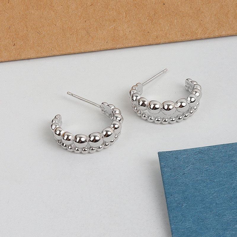 C-Shaped Cool Girl Hollow Earrings with Double-Layer Round Beads - Simple, Exaggerated, Versatile Stud Design in Cold Aesthetic
