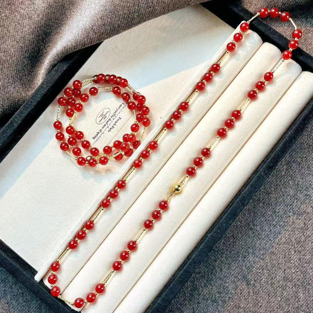 

Vintage Vitreous Pigeon Blood Red New Year Red Chalcedony Agate Necklace Collarbone Chain Sweater Chain