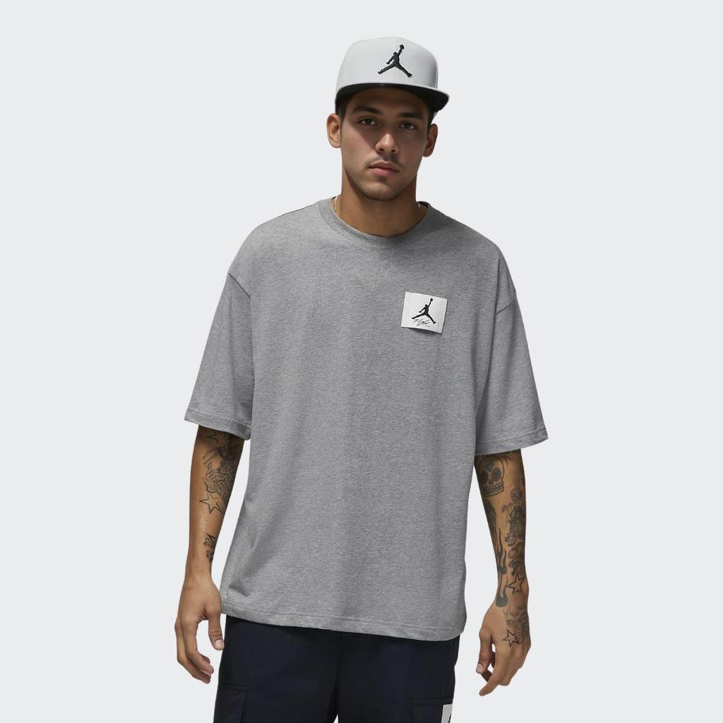 Jordan Flight Essentials Einfarbiges Logo-Patch Locker Geschnitten Rundhalsausschnitt Halbarm T-Shirt Herren Oberteile Carbongrau DZ7314-091