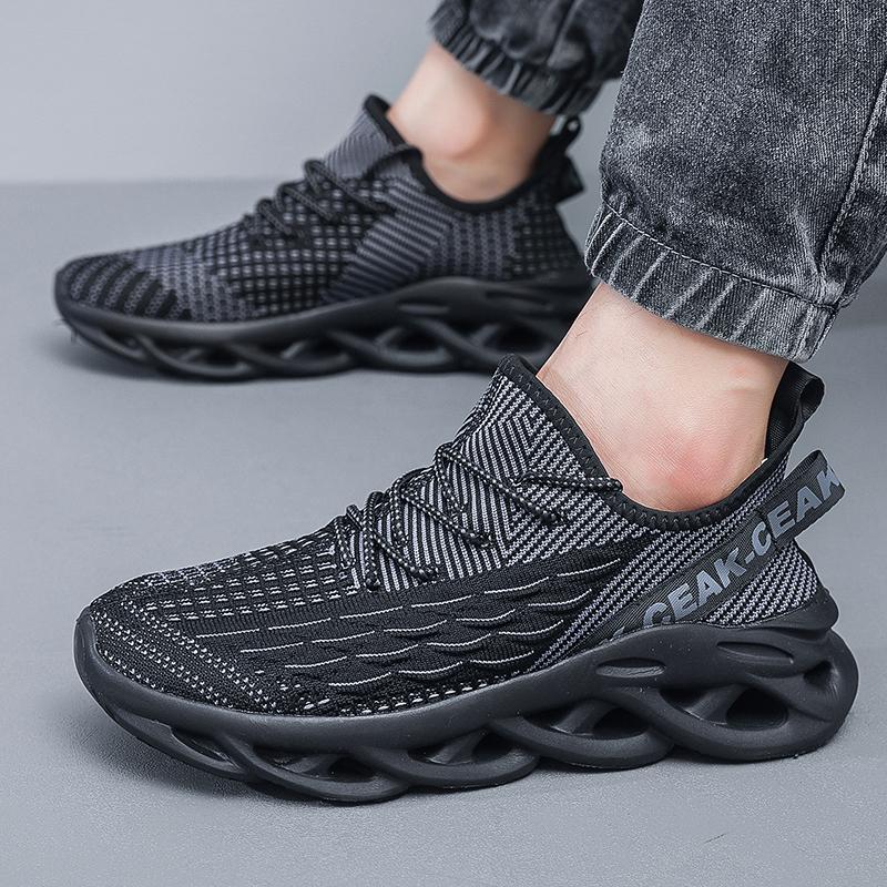 Fashion New Fashion Black Men's Running Shoes Big Size 50 Breathable Blade Shoes Trainers Men Lightweight Sports Shoes Zapatillas Hombre