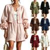 Lässiges Damen-Zweiteiler-Outfit, Kurz geschnittene Strickjacke mit floraler Verzierung und High-Waist-Shorts