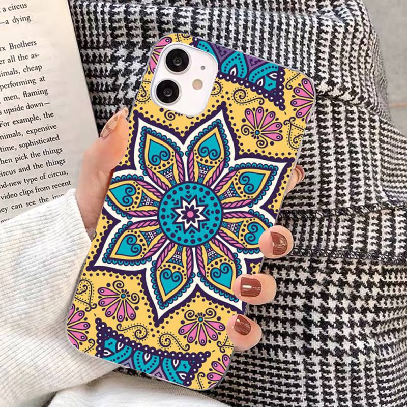Mandala Flower Totem Phone Case for iphone 13 8 7 6S Plus X 5S SE 2020 XR 11 12 mini pro XS MAX