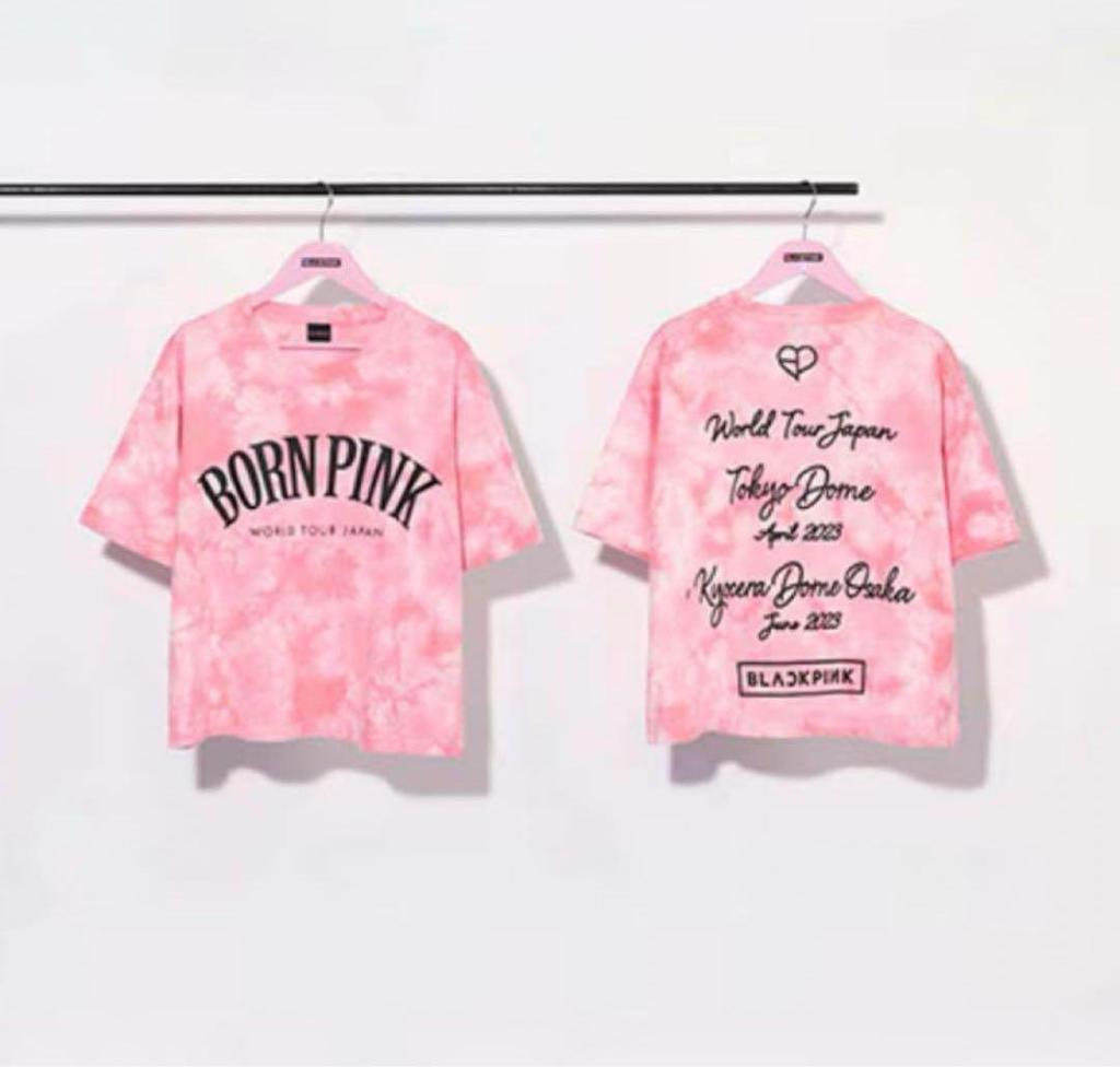 [USED] JISOO and LISA Wear BLACKPINK Short T-shirts