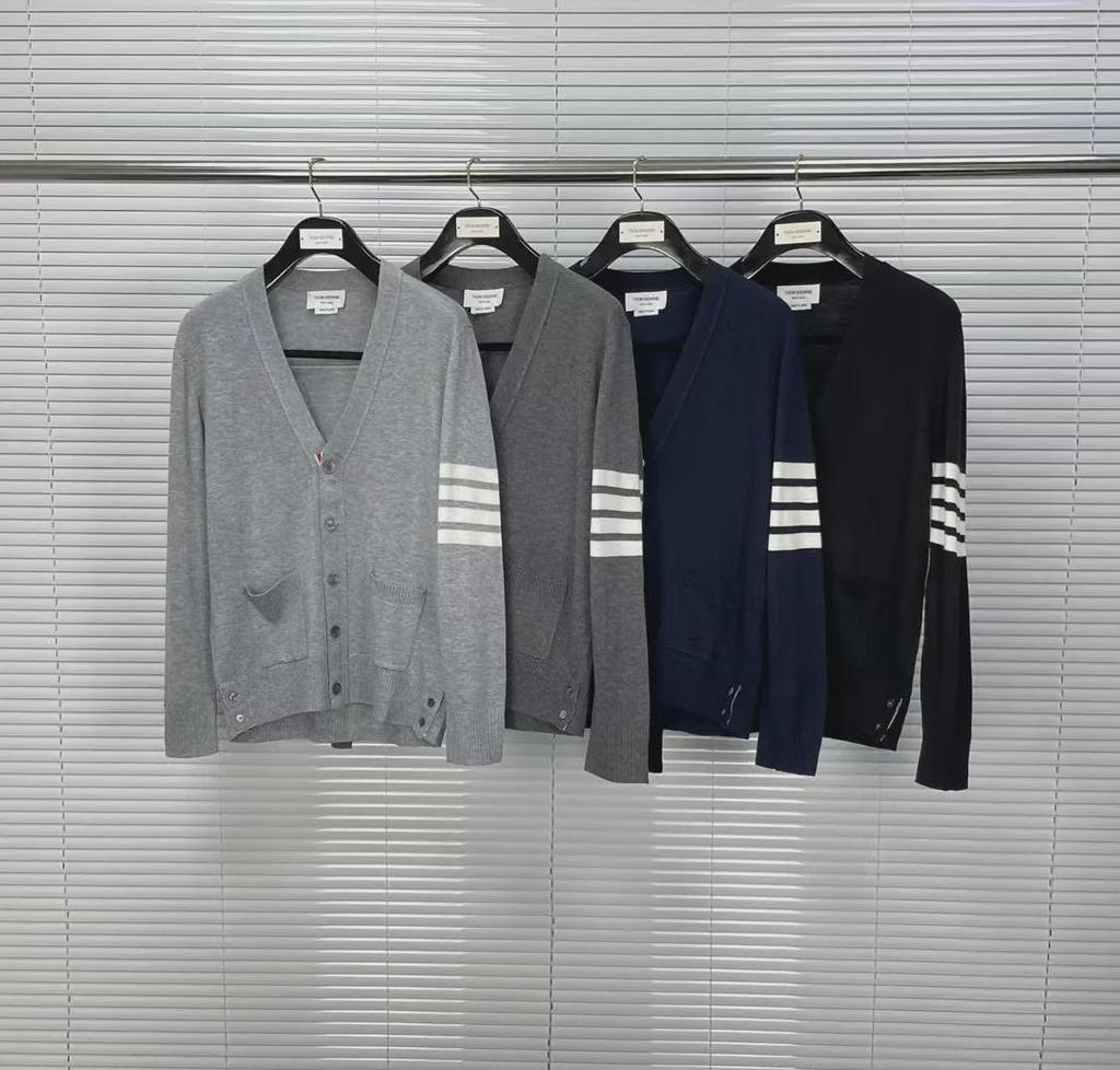 Unisex V-Neck Wool Cardigan - Autumn/Winter, Casual & Comfortable, 5-Button Design