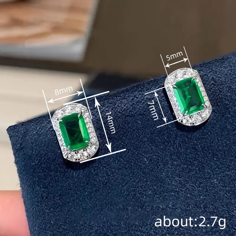 Geometric light luxury stud earrings, simple daily wear jewelry for ladies, expensive high-end exquisite models
