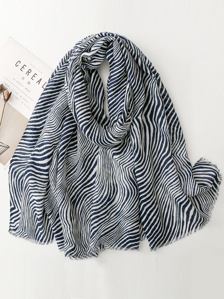 Elegant Women Silk Scarf Wrap Shawls Vintage Striped Print Sunscreen Bandanas Hijab Mujer Boho Scarve Pareo Casual Fashion New