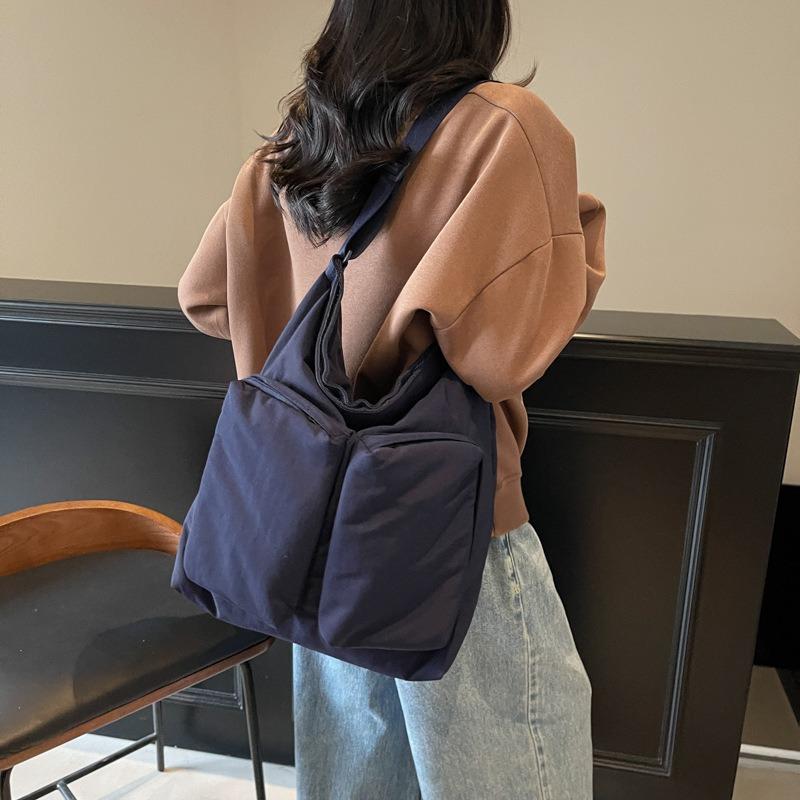 New Travel Bag Outdoor Sports Messenger Bag Large Capacity Women's Shoulder Bag Fashion Storage Bag