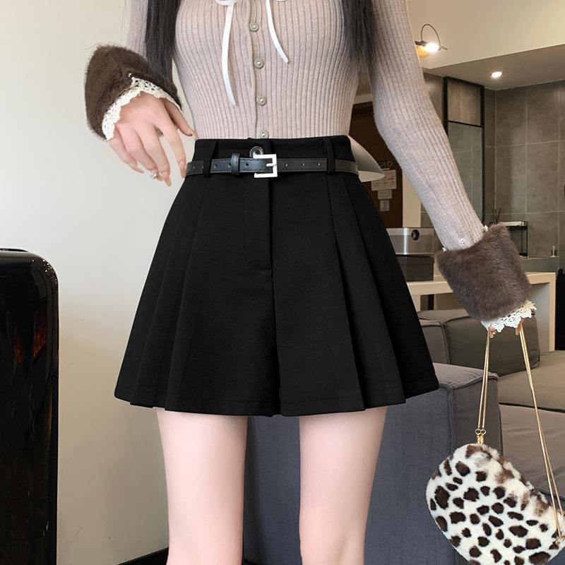 Woolen High-Waist Wide-Leg A-Line Shorts for Women, Petite Fit, Coffee Color, Perfect for Autumn and Winter