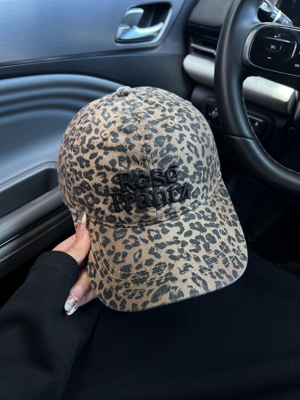 

Letter Embroidered Leopard Print Baseball Cap With Wide Brim For Casual Outdoor Fashion світлого кольору хакі