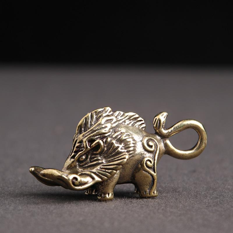 Divoký prase s dlouhými zuby Měděné dekorativní figurky Zvíře Prase Příšery Kovová mini figurka Přívěsek Znamení zvěrokruhu Prase Ozdoby