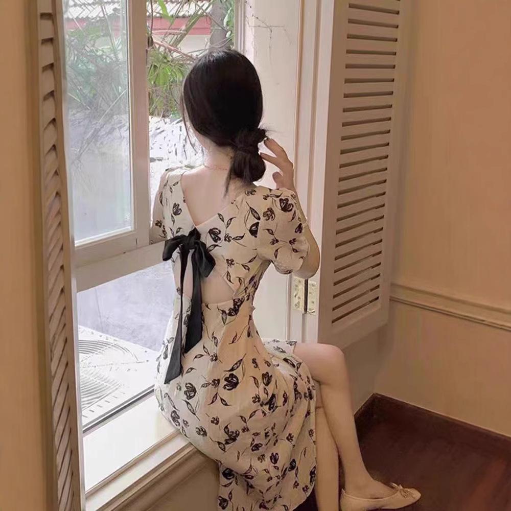 Square collar coffee break French dress women's summer new irregular split fork meat cover thin floral skirt
