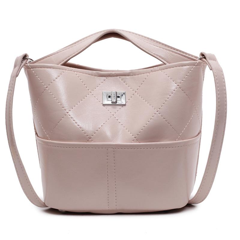 This Year's Popular Chain Messenger Bag Women's New Spring and Summer Fashion Versatile Small Fragrant Wind Rhombus Bucket Mother Bag