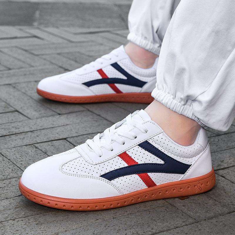 

Обувь для тайцзи осень и зима бархат утолщенная теплая подошва мягкая поверхность кожа подошва из говяжьих сухожилий мужская и женская одинаковая обувь для занятий боевыми искусствами 44