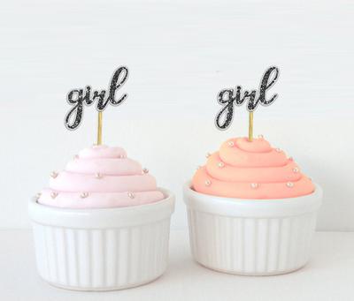 Darling Souvenir | Ozdoby na cupcakes pro holčičku na oslavu miminka | Dekorace na dezert s motivem pohlaví - sada