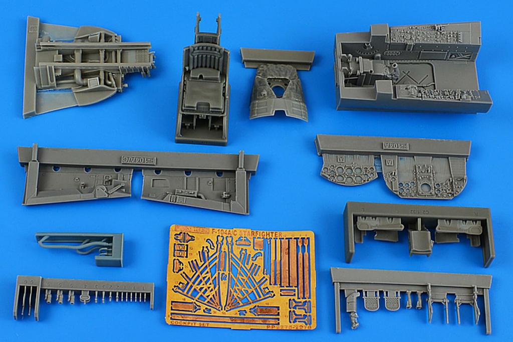 Iris Lockheed Starfighter Cockpit Late Model Plastic Model Parts ARS2278 1/32 F-104A (for Italeri) (Airplane)