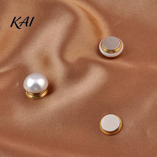 No Sew Safety Button 2Pcs Faux Pearl Magnetic Clothes Button, Fake Cat Eye Stone Brooch Decorative for Shirts Scarf Shawl, Clothing Magnet Portable