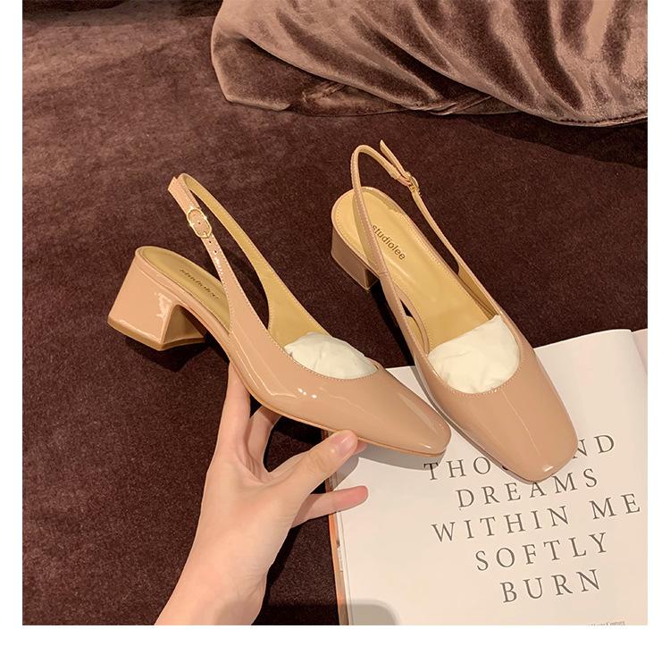 

Летние новые сандалии с квадратным носком и открытой пяткой, ремешком на пятке, на толстом каблуке, однотонные, универсальные, телесные туфли на высоком каблуке, ремешок-перемычка 34