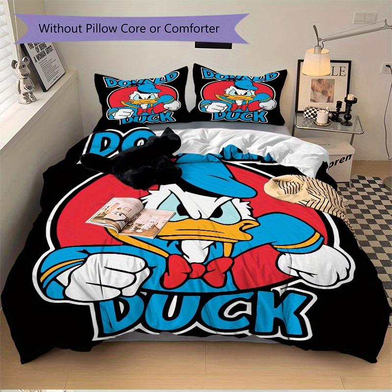 3pcs Angry Donald Duck Printed Quilt Set, Includes 1 Quilt Cover and 2 Pillowcases, Machine Washable, Suitable for All Seasons.W002