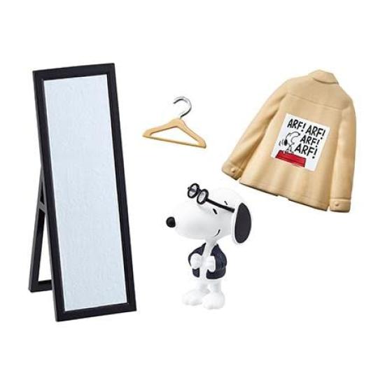 PEANUTS SNOOPY URBAN SELECT SHOP BOX 8 8 pieces Re-Ment types,