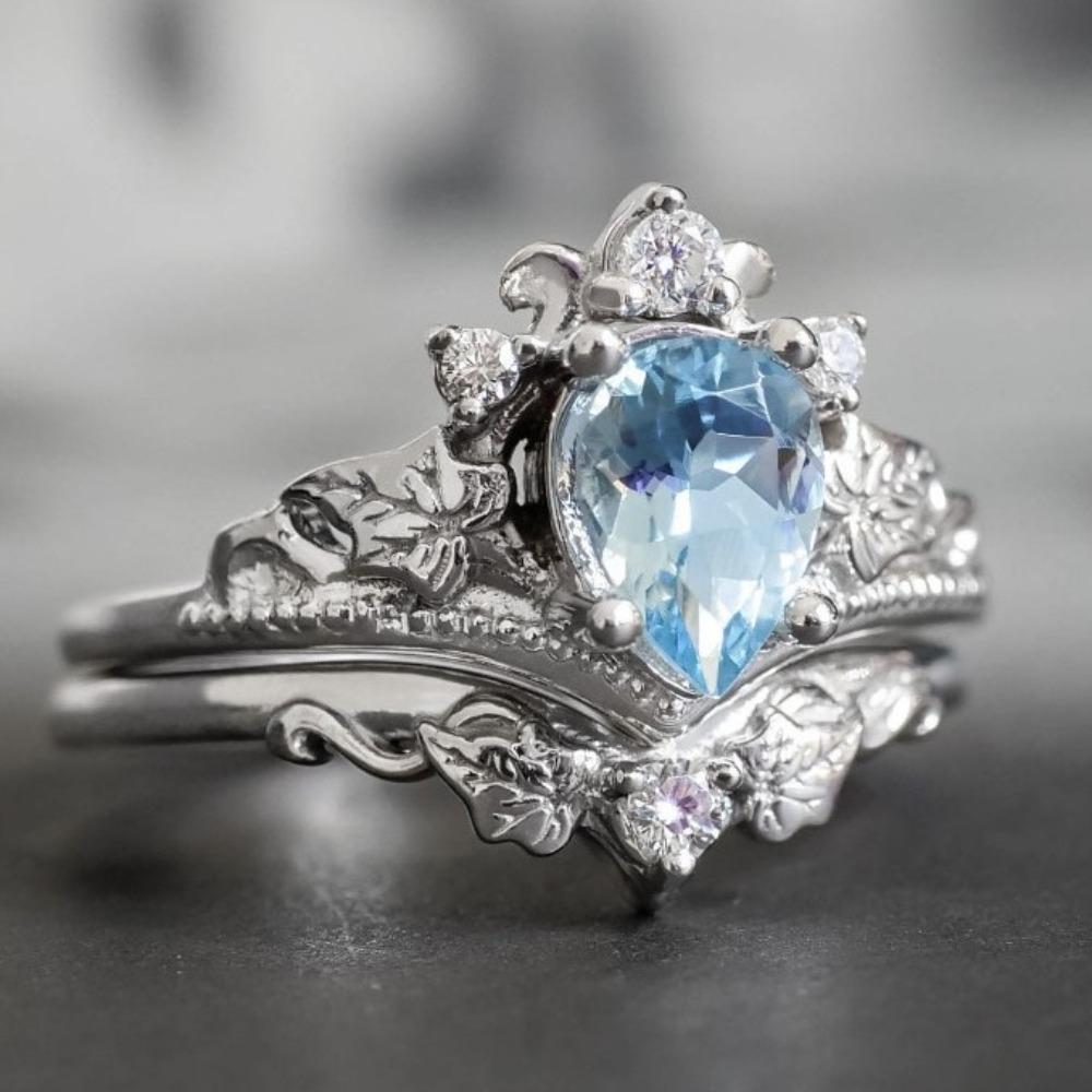 

Luxury Ladies Silver-plated Rhinestone Light Lake Blue Zircon Ring, Medieval Design Pair Ring No. 10