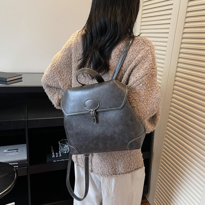Retro Large-capacity Handbag Women's 2025 New High-end Backpack Simple Versatile Casual Backpack