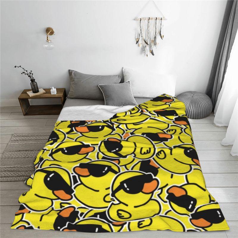 Custom Yellow Cartoon Animal Rubber Duck Blanket 3D Print Soft Flannel Fleece Warm Throw Blankets for Office Bed Sofa Bedspreads