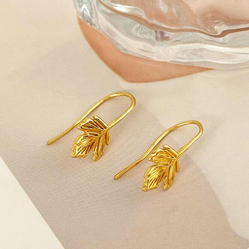 Maple Leaf Autumn Earrings: Elegant Studs for Women – Fresh, Unique Design