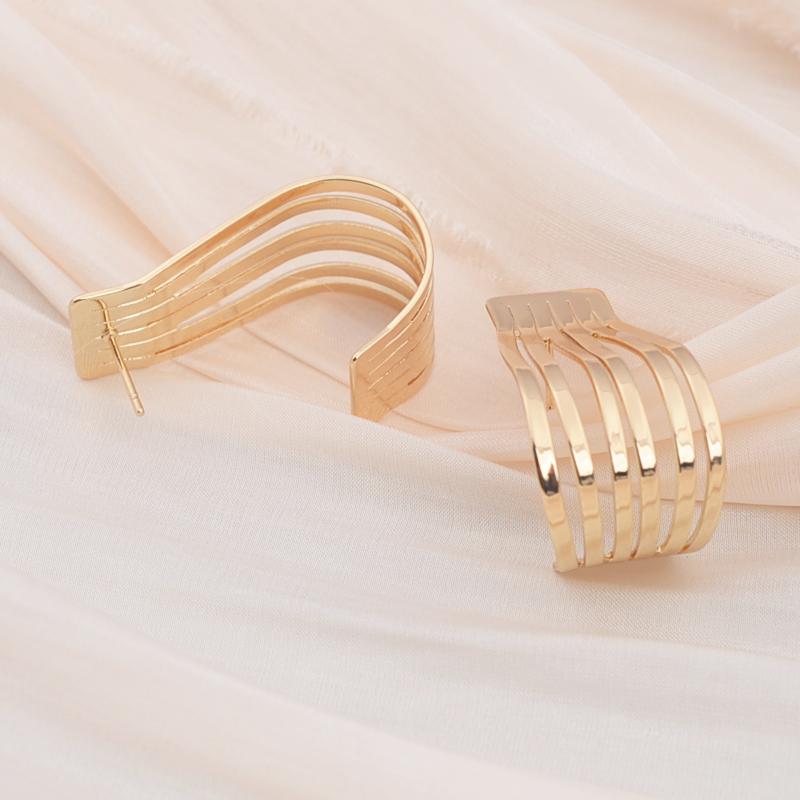 Retro Metal Bend Dangle Earrings for Women Simple Hollow Out Geometry Personality Drop Earrings Punk Party Zircon Golden Color