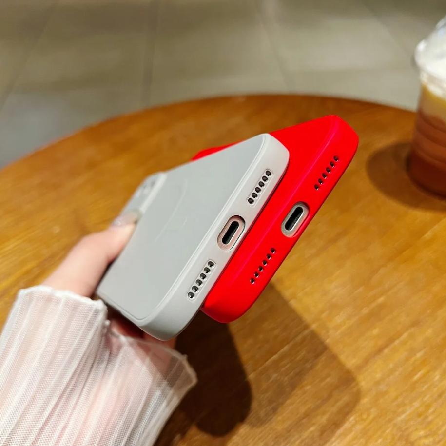 Liquid Silicone Phone Cases For iPhone 17 Pro Max Air 14 15 Plus 11 12 13 16 Pro For Magsefa Wireless Charging Protection Cover
