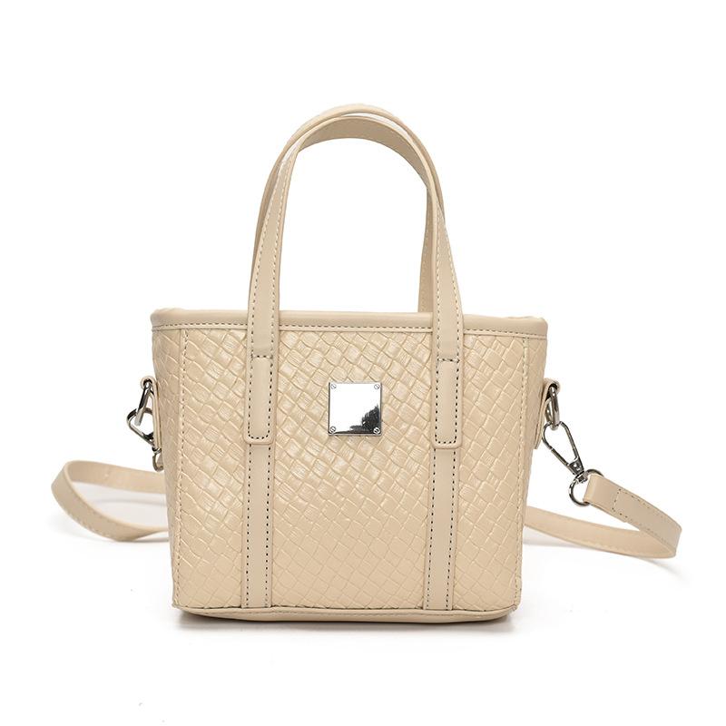 2025 spring new woven pattern portable temperament women's fashion versatile bag light luxury simple light luxury messenger bag