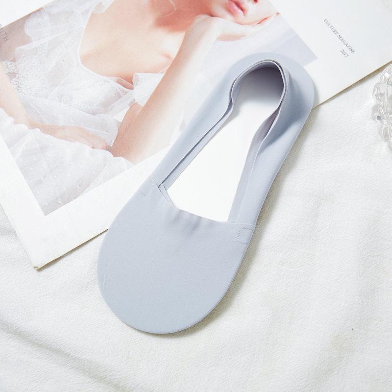 Women's Ice Silk Low-Cut Seamless Socks – Anti-Slip Invisible Spring/Summer Short Socks