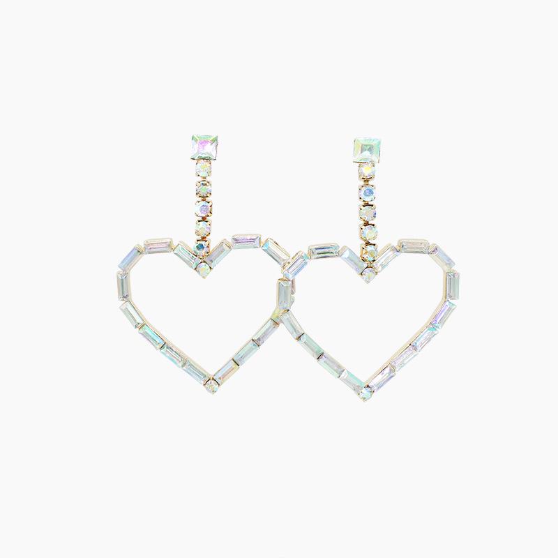 Colorful Retro Gemstone Heart Stud Earrings - Fashionable, Versatile, Light, and Exaggerated Design for Women.