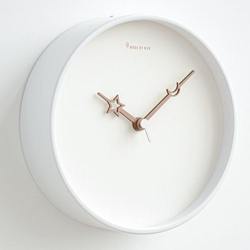 Decorative Wall Clock Modern Wall Watch Nordic Interior Luxury Aesthetic Clocks Minimalist Silent Elegant Living Room Watches