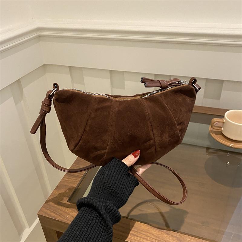 Fashionable Minimalist Women's Handbag In Black And Brown Stylish Versatile Design
